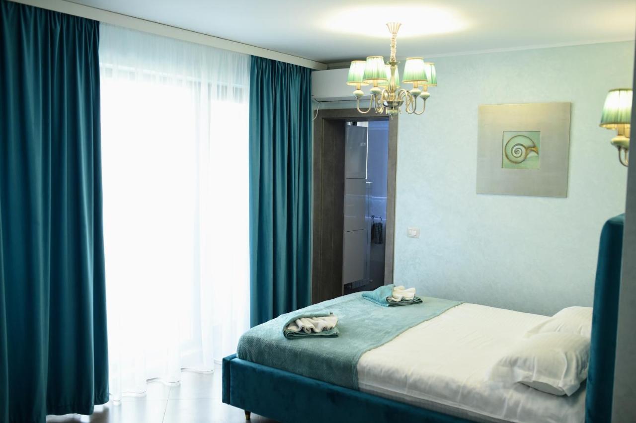Apartmán Myosotis Mamaia Studio By The Lake Exteriér fotografie